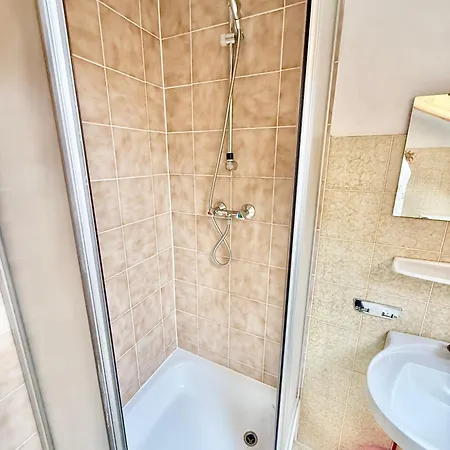 Doppelzimmer Mit Privatem Bad * Pörtschach am Wörthersee