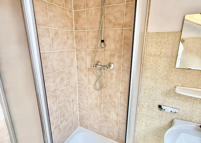 Doppelzimmer Mit Privatem Bad * Pörtschach am Wörthersee